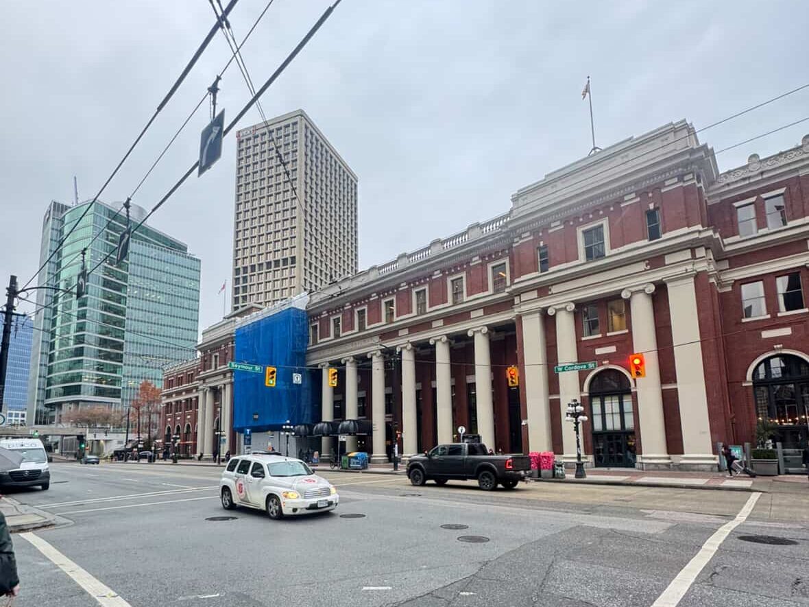 Waterfront station 車站建築